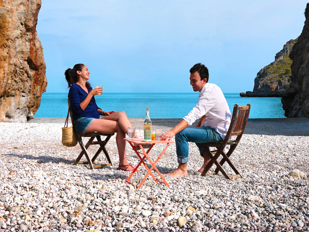 gin-mallorca-ginebra-mascori-pareis-distillery-gin-mare-menorca-ginebra-afrutada-citrica-floral